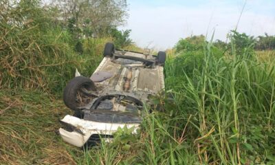 Familia de Minatitlán sufre volcadura en la carretera Transístmica cerca de Campo Nuevo