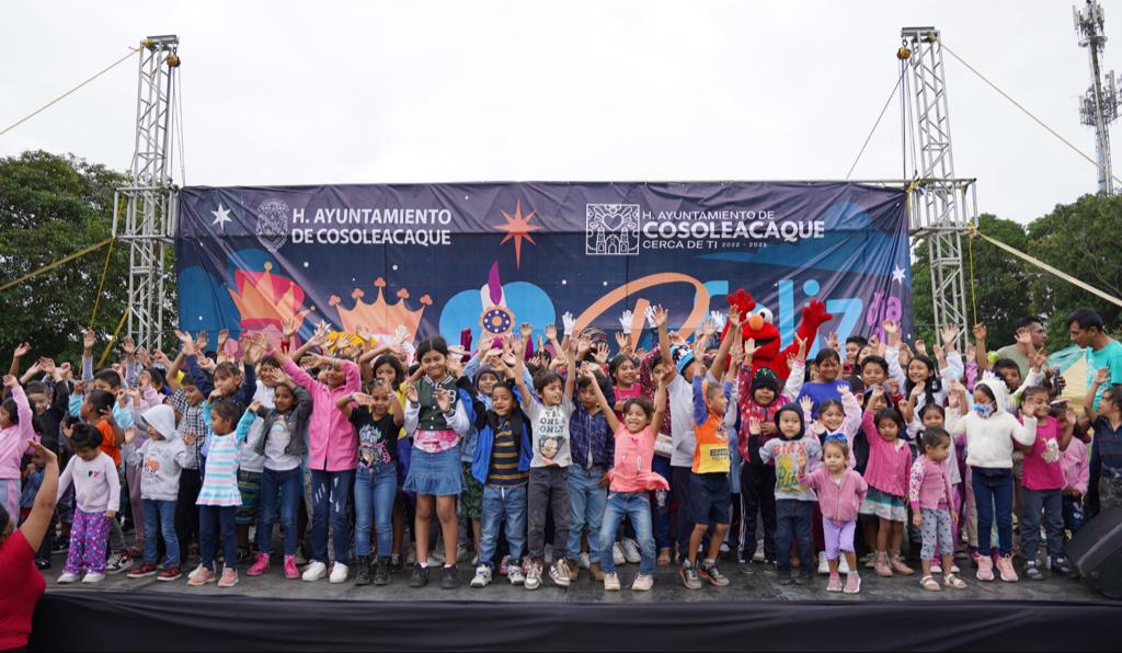 Habitantes de la colonia Francisco I. Madero recibieron a los Reyes Magos