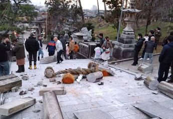 Suman al menos 24 muertos por terremoto en Japón