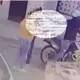 Filtran video del as3sinato de una mujer en plena calle