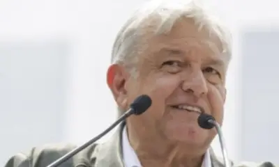 AMLO llama ‘alcahuetes’ a intelectuales que participaron en ‘Marcha por la democracia’
