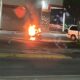 Queman motocicleta en el estacionamiento de Soriana en Oluta