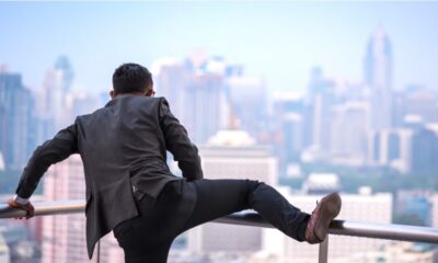 Imágenes fuertes en Puebla: momento en que presunto feminicida de Karina se lanza de puente