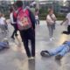 Comerciantes golpean a hombre en silla de ruedas frente a Bellas Artes