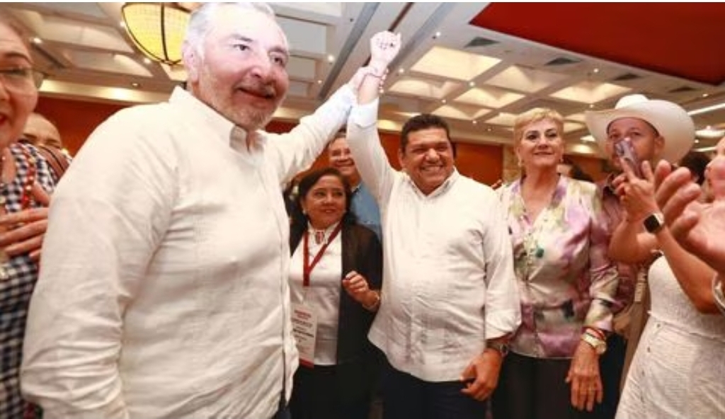 Adán Augusto López no descarta ir como candidato de Morena al Senado