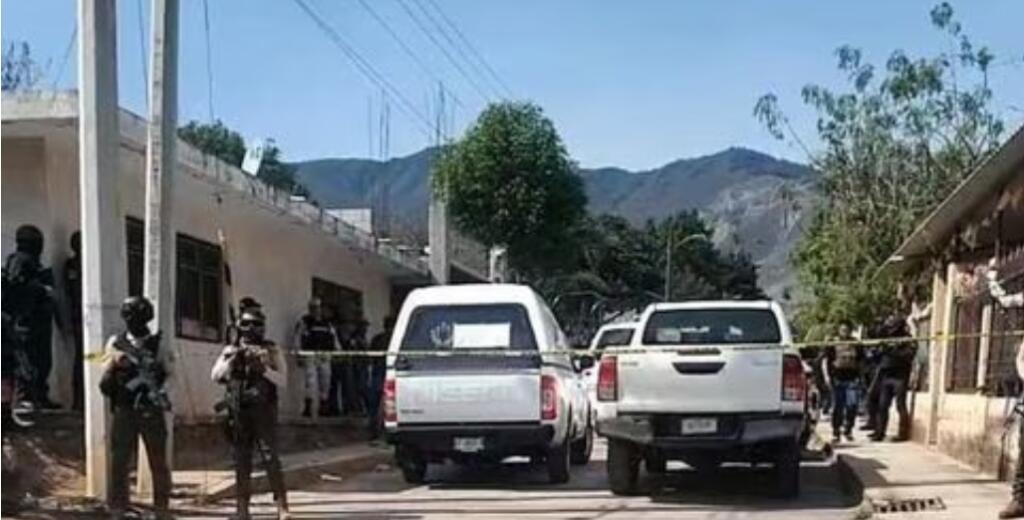 Asesinan a 7 personas a bordo de una camioneta en Acultzingo, Veracruz