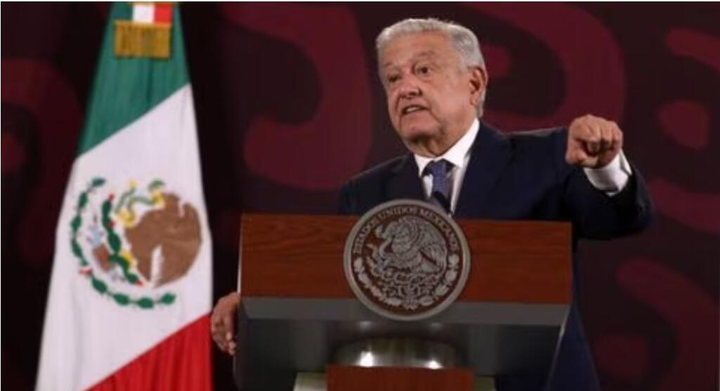 AMLO arremete contra YouTube: «Es prepotente y está en plena decadencia», afirma