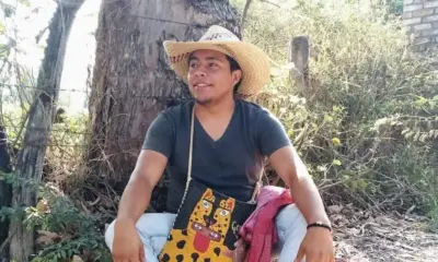 Renuncian secretarios de Seguridad y Gobierno de Guerrero tras asesinato de normalista