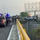 Ataúd con letrero de ‘PRECAUCIÓN’ en puente J.B. Lobos, Veracruz