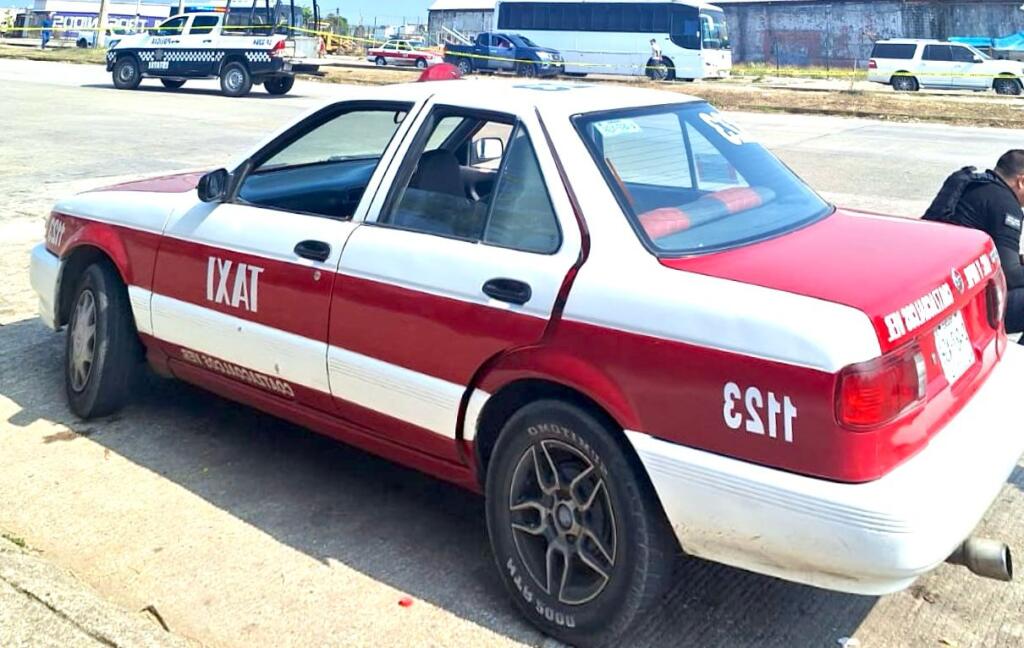 En Coatzacoalcos un taxista fue asesinado esta mañana en Ciudad Olmeca, al poniente de Coatzacoalcos.