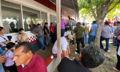 VIDEO | Taxistas de Cosoleacaque toman Transporte Público; se rehúsan a la llegada de líneas vans 