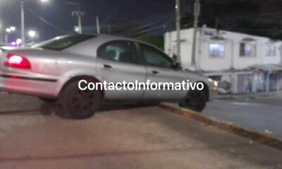 Carro, a punto de irse al vacío en la Santa Clara