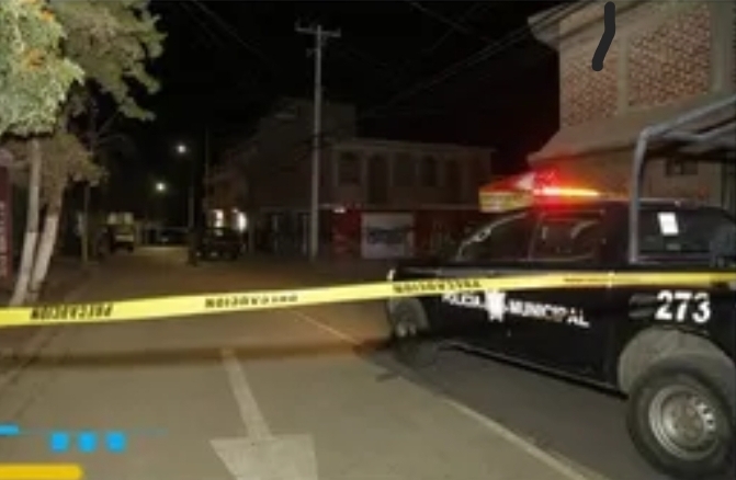 Hombre usa a la hija de su pareja como escudo para evitar que lo maten