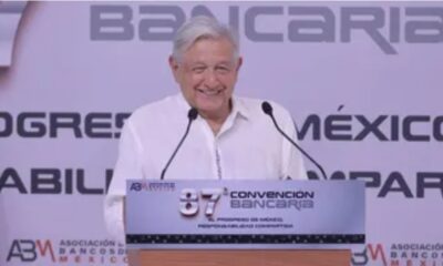 AMLO presunte logros ante banqueros en Convención Bancaria y se despide de ellos