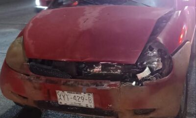 Chocan y abandonan auto en Minatitlán