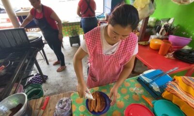 Anahí, orgullosa madre que con esfuerzo y dedicación saca adelante a sus hijos