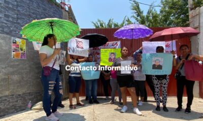 Exigen destitución de director en primaria de Minatitlán; acusan madres que nunca está en la institución