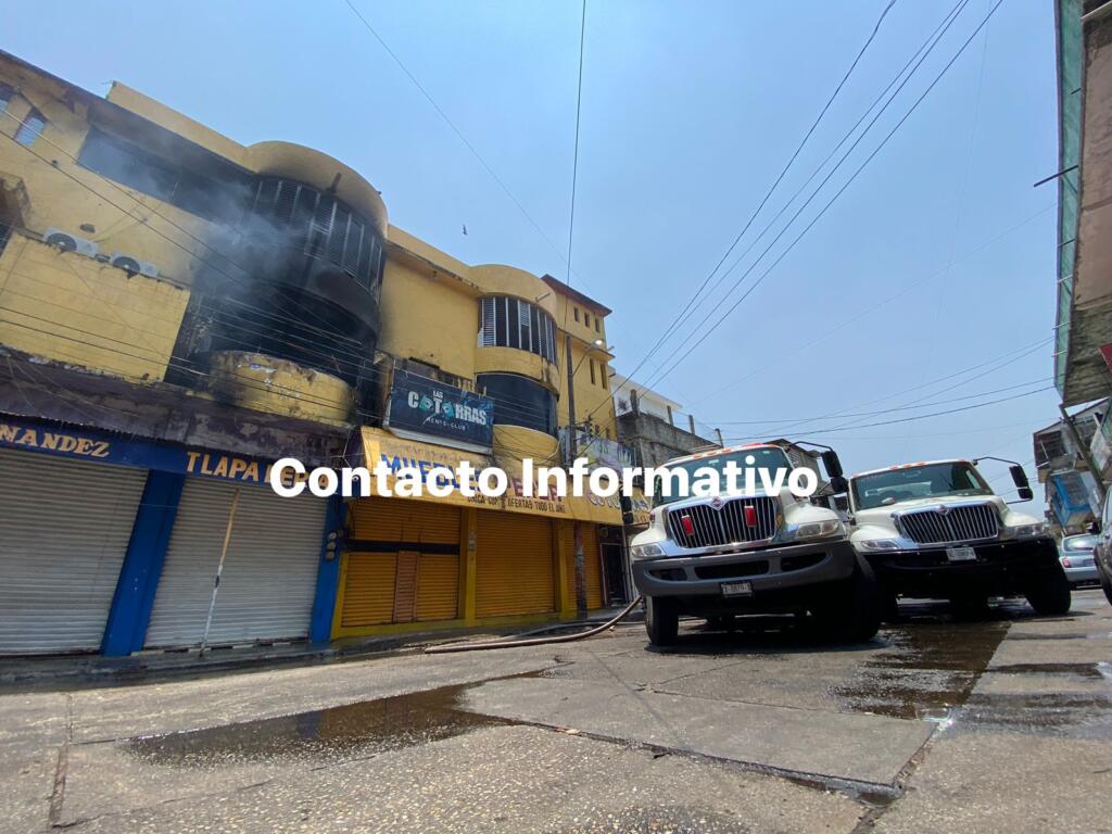 ¡Ardió el bar Las Cotorras!