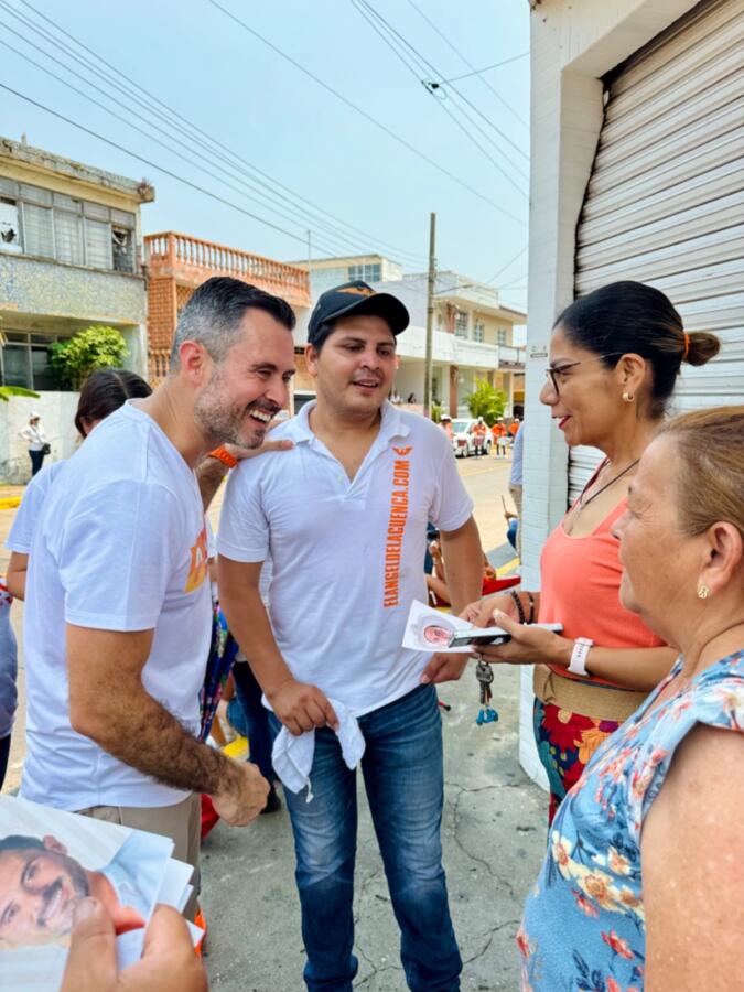 Banco Veracruz detonará empleos y reunificará familias: Polo Deschamps