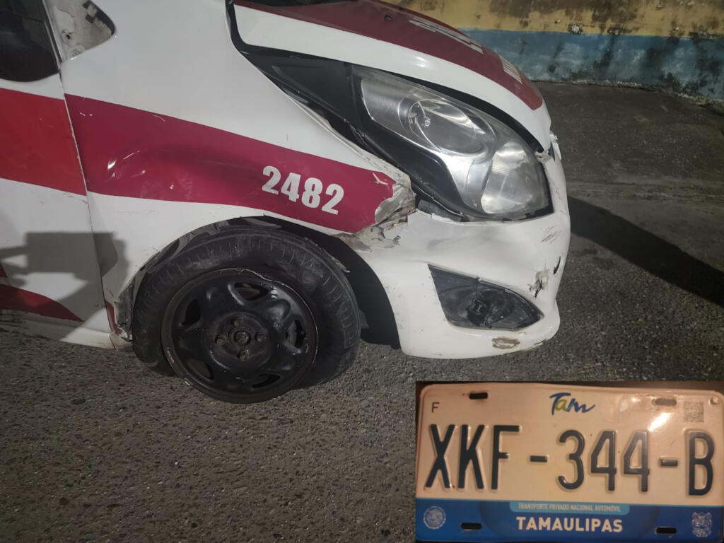 Buscan camioneta que causó accidente en Minatitlán