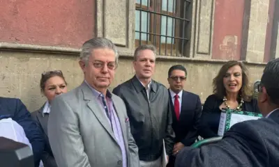 Arturo Castagné acude a Palacio Nacional para presentar pruebas contra Nahle y no lo dejan entrar
