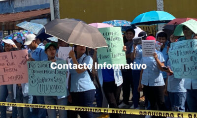 Alumnos de la UV campus Minatitlán exigen en protesta mejoras en instalaciones