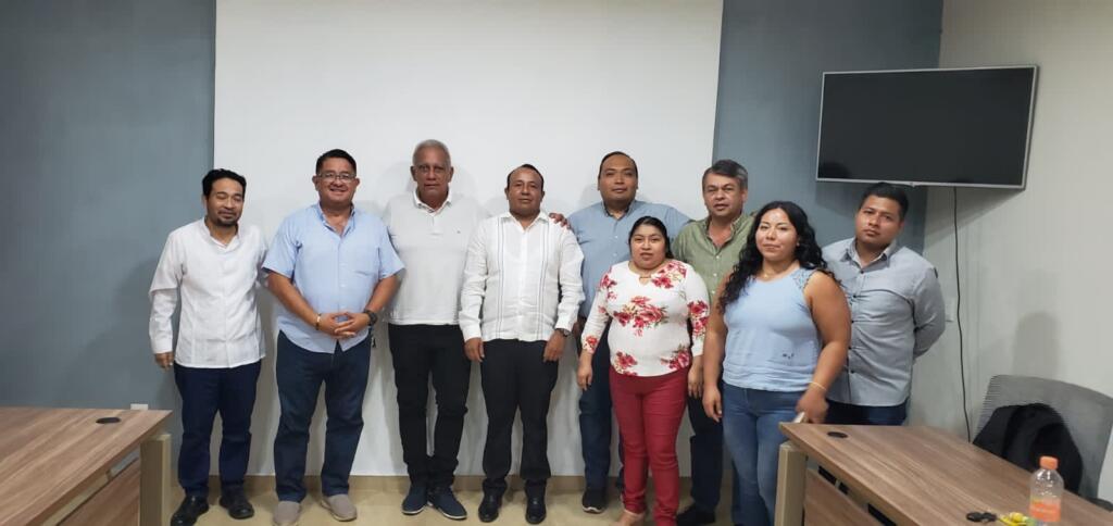 Empresarios de Minatitlán se suman al proyecto de Miguel Grajales