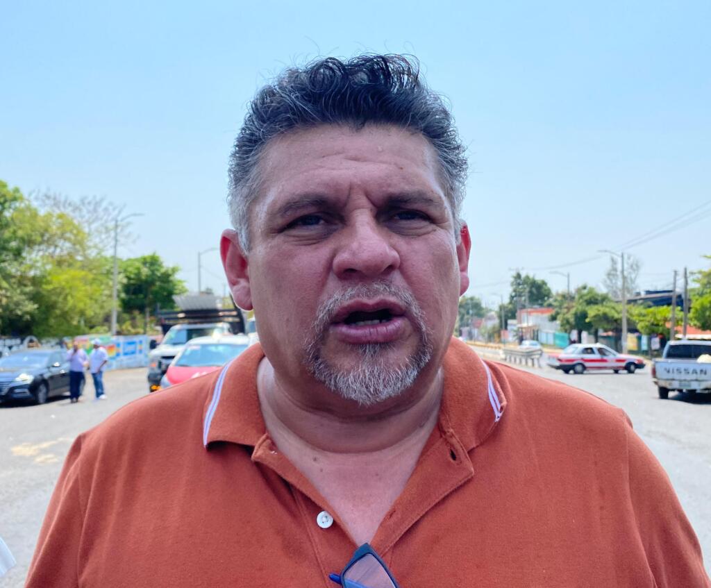 No respaldo ni protejo ningún maestro, estoy en la mejor disposición de colaborar con autoridades: director de la telesecundaria Sebastián Lerdo de Tejada