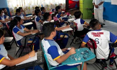 Alumnos de la primaria Leona Vicario reciben pláticas sobre la Historia y Fundacion de Cosoleacaque.