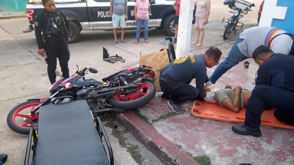 Tras cinco días de agonía, falleció motociclista que protagonizó aparatoso choque en el Centro de Minatitlán