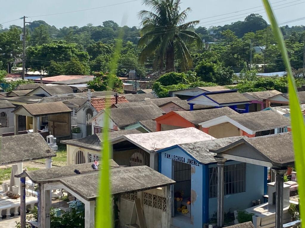 Aumento del 100% en costos de materiales de construcción afecta a marmoleros en Minatitlán