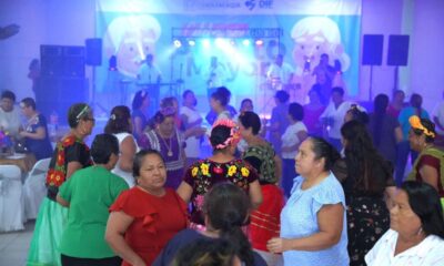 El H. Ayuntamiento de Cosoleacaque y DIF municipal festejó a lo grande el Día del Abuelo.
