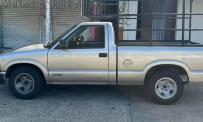 Se roban camioneta en pleno Centro de Minatitlán