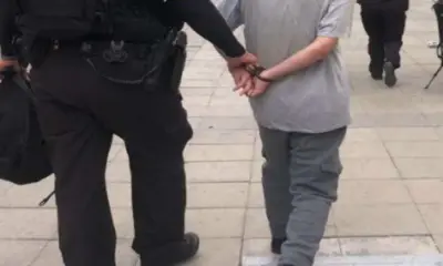 Agrede a mujeres en el centro de Veracruz; policía lo detiene y llora