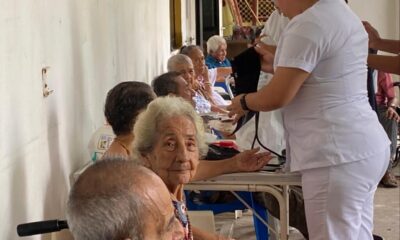 Personal de enfermería del Hospital General de Minatitlán visita asilo de ancianos en el marco de la Jornada 100 días por tu salud
