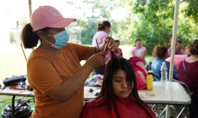 En Cosoleacaque las brigadas de belleza continúan Cerca de Ti.