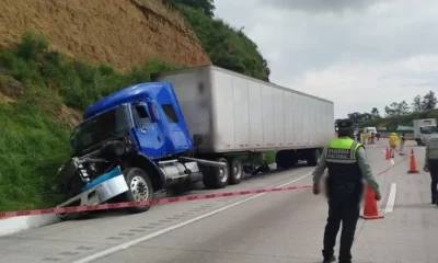 Mu3r3n tres empleados de Capufe tras ser arr0llad0s por tráiler; trabajaban en autopista