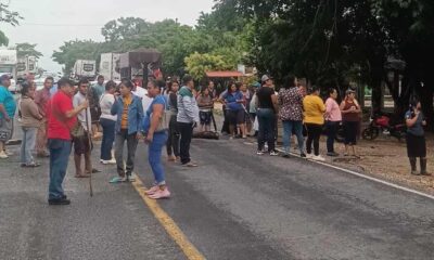 Cerrado a la altura de Mapachapa y Carrizal; Gobierno de Minatitlán no escuchó petición de obras y mejoras