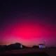 Captan impresionantes auroras boreales durante la tormenta solar en México