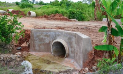 Se construyen cabezales de drenaje y alcantarillado en la zona rural de Cosoleacaque.