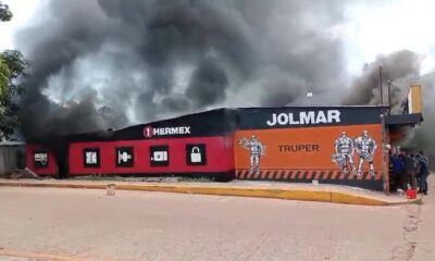*Devastador incendio en ferretería de Pajapan*(+VIDEO)
