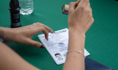 Más de 300 jóvenes de Cosoleacaque participaron en el sorteo del Servicio Militar Nacional.