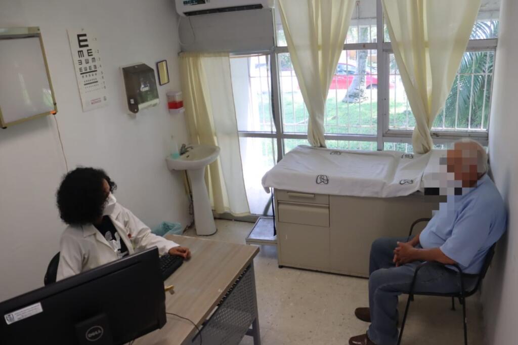 Informa IMSS Veracruz Sur sobre disfunción eréctil