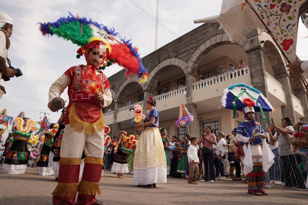 Magno desfile conmemorativo en Cosoleacaque, por el 114 aniversario de la Revolución Mexicana.