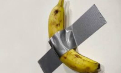 La polémica banana pegada a la pared se vende en una subasta por 6,2 millones de dólares