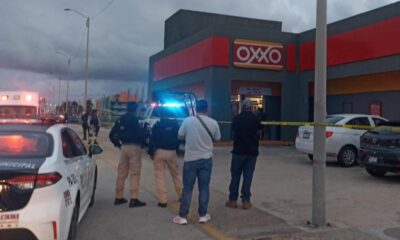 Le arr3batan la v!da a cliente dentro del Oxxo