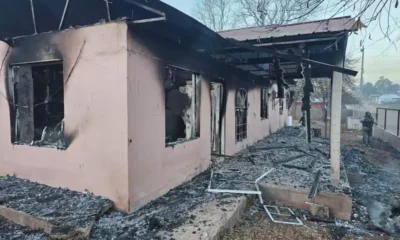 Queman 13 casas y vehículos en Madera, Chihuahua