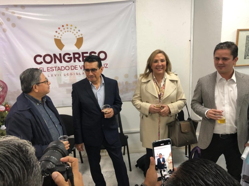No habrá denuncia contra Publicontenidos por tablets millonarias, habrá mediación: Bautista