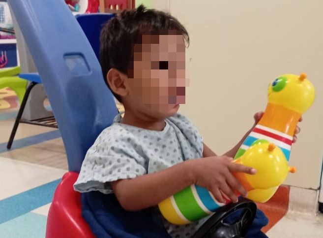 Cristopher, niño que se qu3mó con olla de frijoles h!rv!endo en Minatitlán, regresó a casa