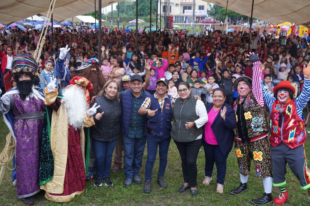 Miles de niños de Cosoleacaque disfrutaron de 8 días de celebración de Reyes Magos.